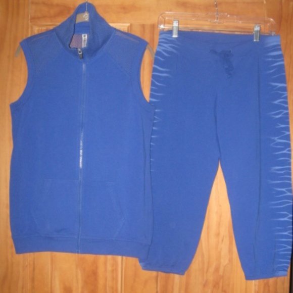 Fabletics Blue Hooded Zip Up Vest w/Mesh Back and Matching Crop Jogger Sweats - Picture 1 of 6